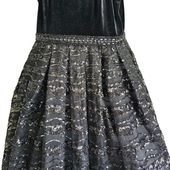 ELLIE WILDE MON CHERI EW118075 Black Goth Prom Velvet Halter Beaded Skirt Dress - Picture 5 of 8